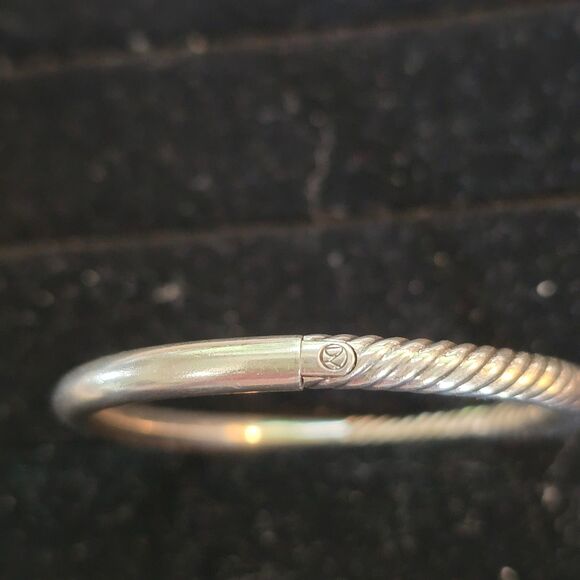 Vintage David Yurman Sterling Silver 4mm Sculped Cable Bangle Bracelet - Picture 5 of 7